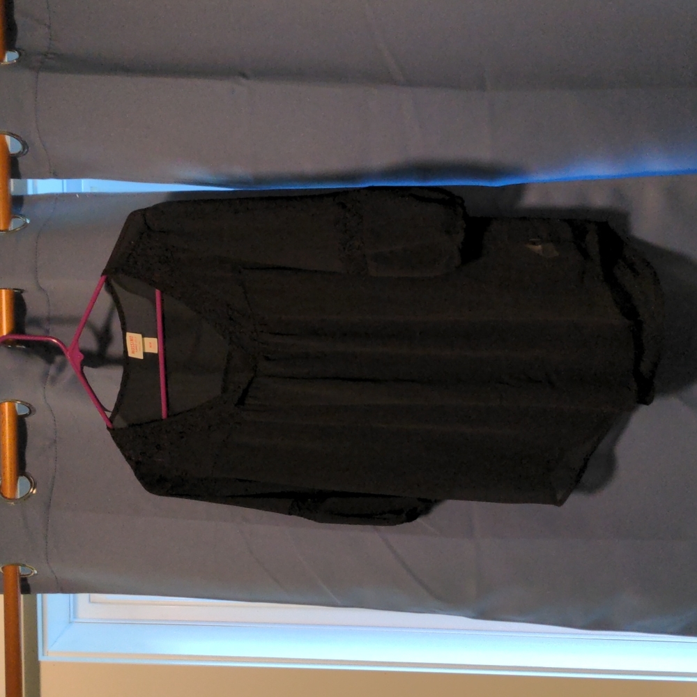 Sheer black Mossino top